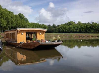 Toue Cabanée – our boat