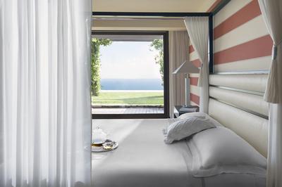 Royal Pool & Spa Suite
