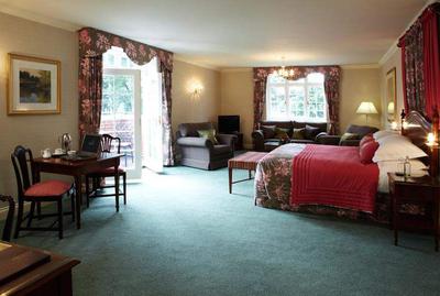 Warren Weir Junior Suites