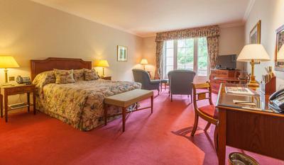Deluxe Bedrooms