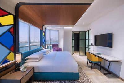 1 King Bed