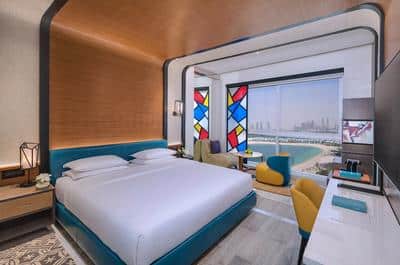1 King Bed Sea View
