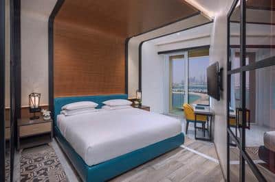 1 King Bed Balcony