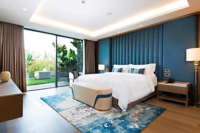 Reges Swim up Suite Bedroom