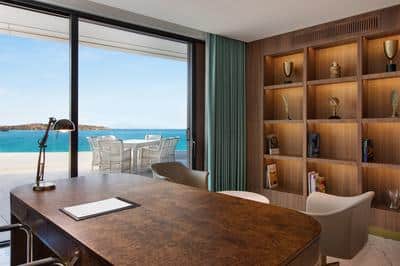 Royal Reges Suite Working Space