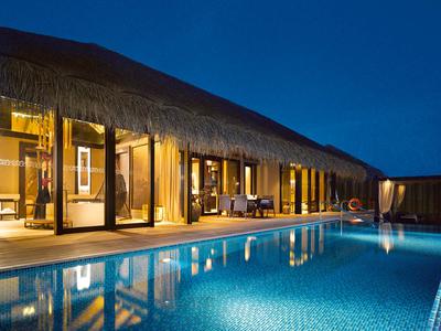 Sunset Deluxe Water Pool Villa