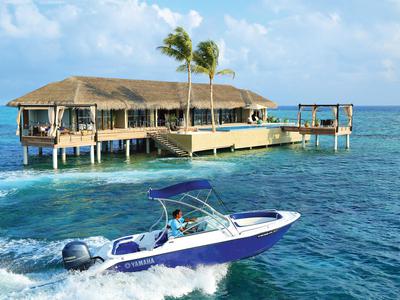Romantic Pool Residence