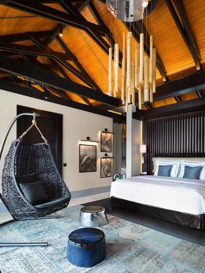 Romantic Pool Residence