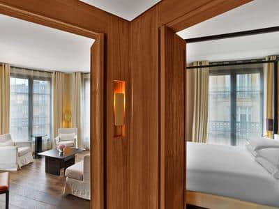 Eiffel View Suite