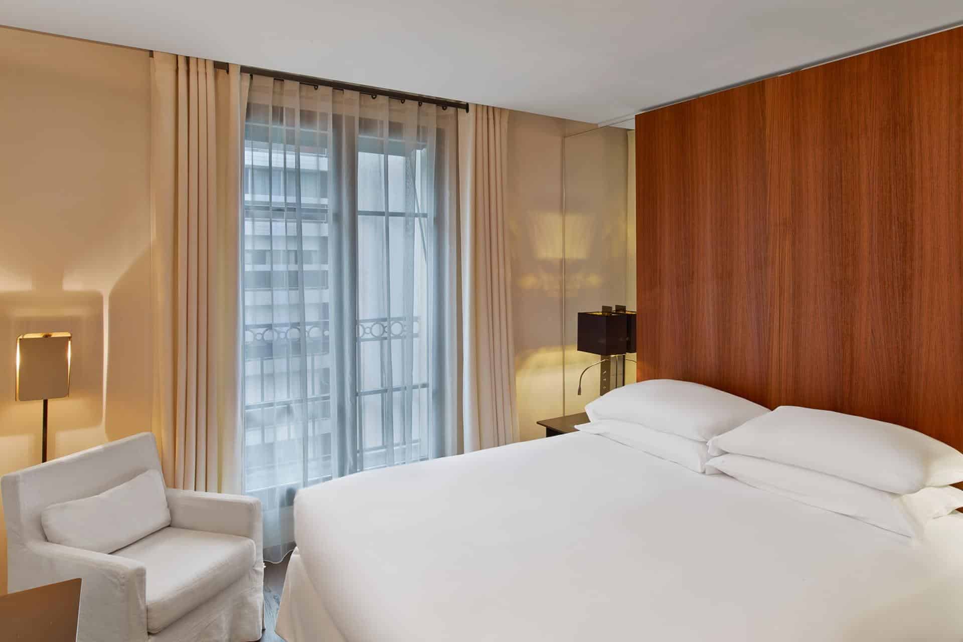 Prestige Room Partiral Eiffel View