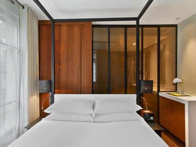 Eiffel View Suite