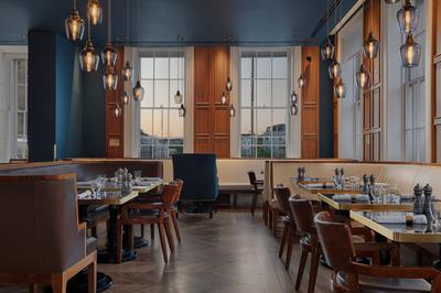 Great Northern Hotel, a Tribute Portfolio Hotel, London image