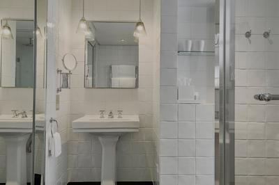 Great Northern Hotel, a Tribute Portfolio Hotel, London image