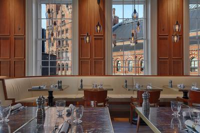 Great Northern Hotel, a Tribute Portfolio Hotel, London image