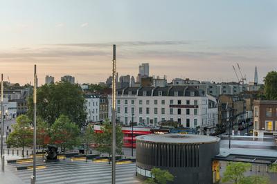 Great Northern Hotel, a Tribute Portfolio Hotel, London image