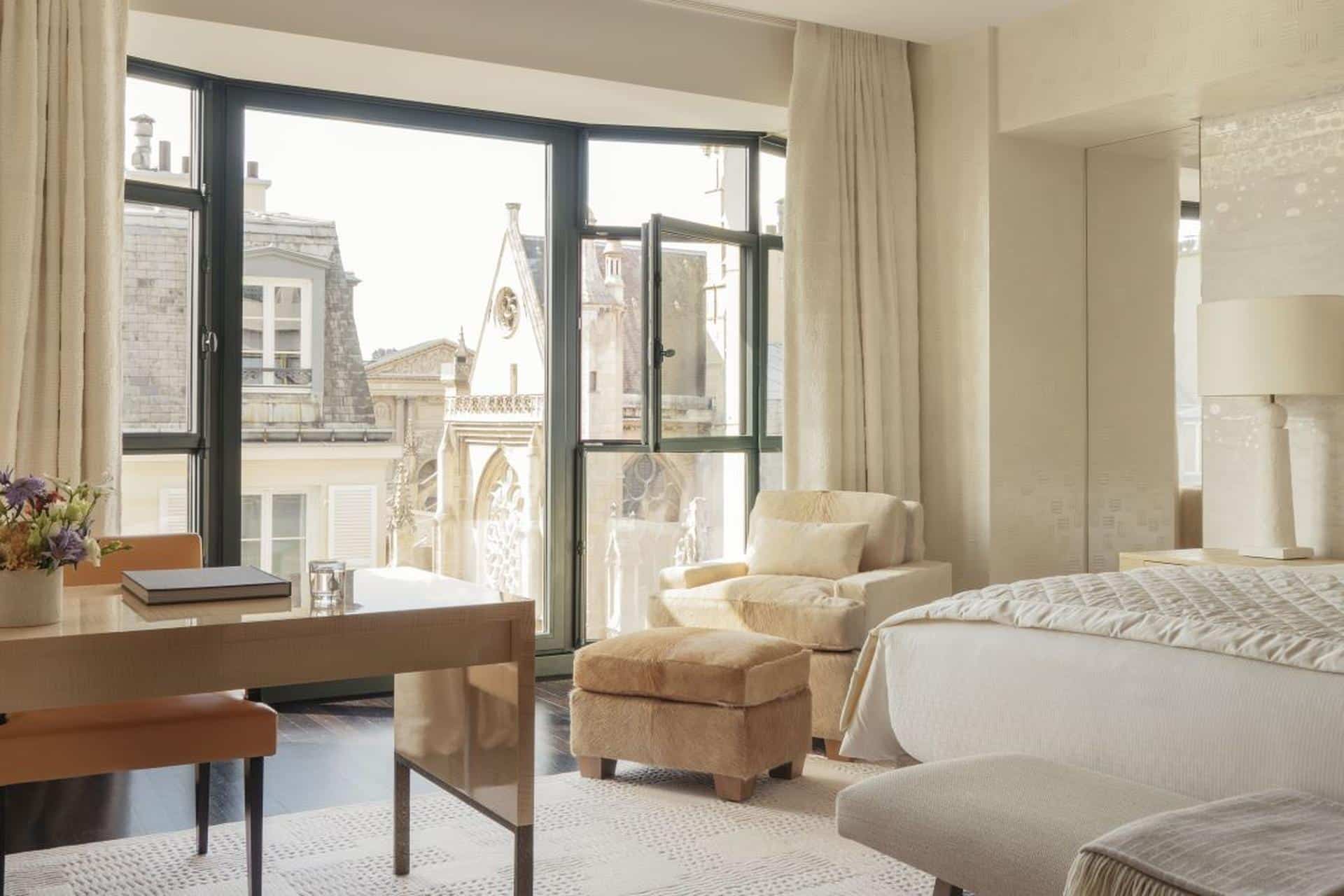 Deluxe Room, King