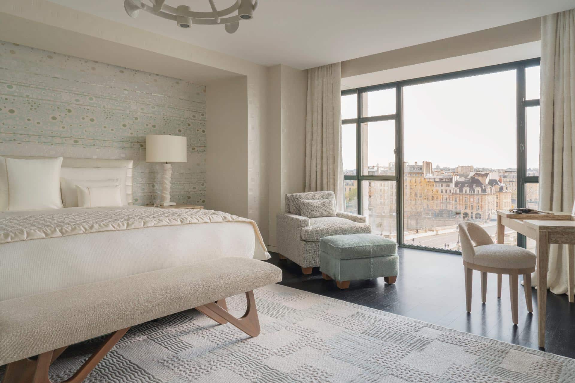Eiffel Suite, King