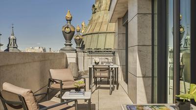 Penthouse Suite