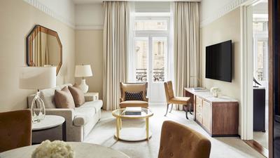 Four Seasons Suite