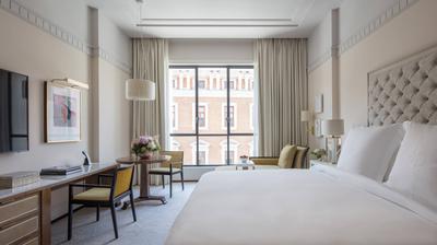 Deluxe Alcalá Room