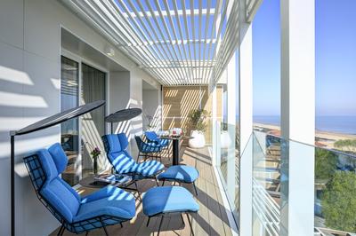 Loft Suite Aqua