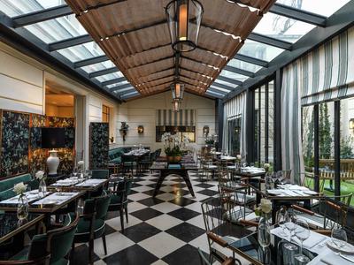 Casa Tua Restaurant