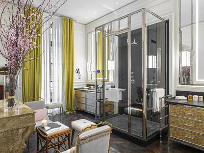 Signature Suite