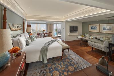 Mandarin Room