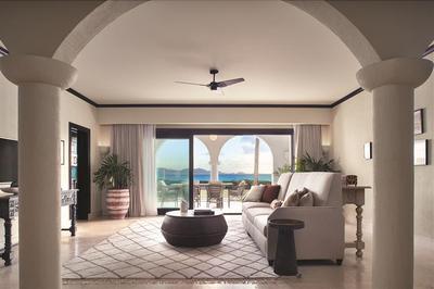 Two Bedroom Beachfront Jonquil Suite