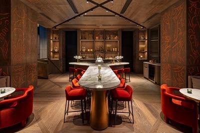 The Londoner Y Bar