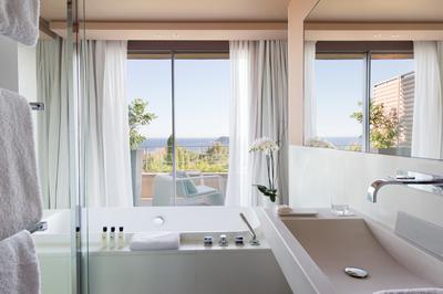 Deluxe Room Sea View