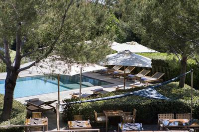 Pool Restaurant