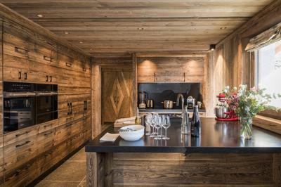 Chalet Carline
