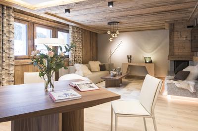 Chalet Carline