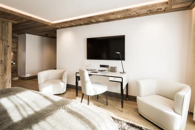 Saint Nicolas Room