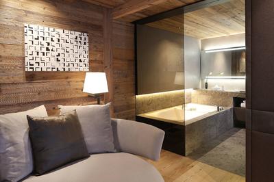 Senior Suite