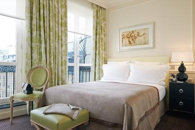 Connecting Superior Room and Suite