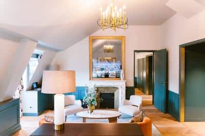 Suite Tour Eiffel Elegante