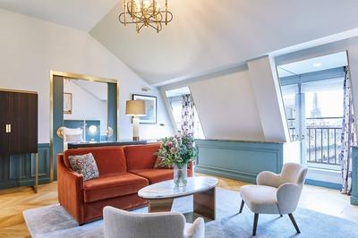 Eiffel Tower Suite