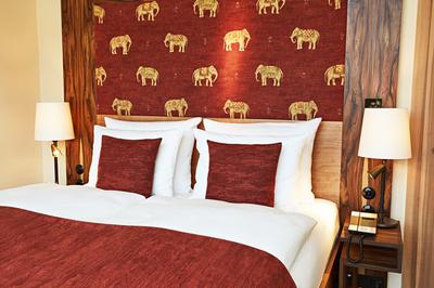 Orania Bed