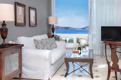 Deluxe Family Suites