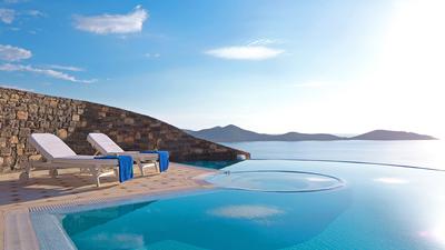 Imperial Spa Pool Villas