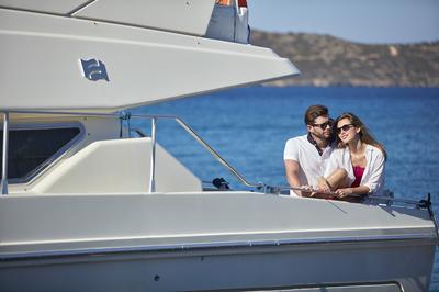 Yachting & Sailing