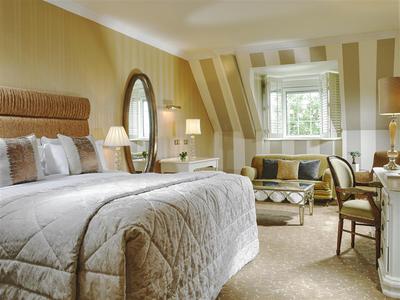 Manor Room