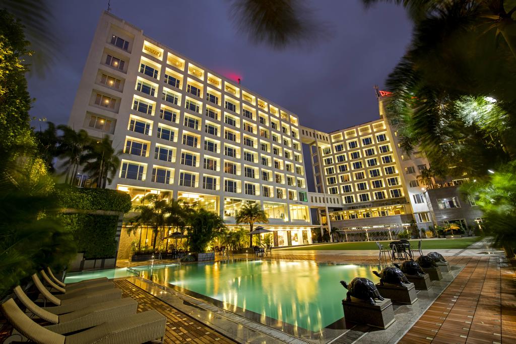Hotel Express Inn
