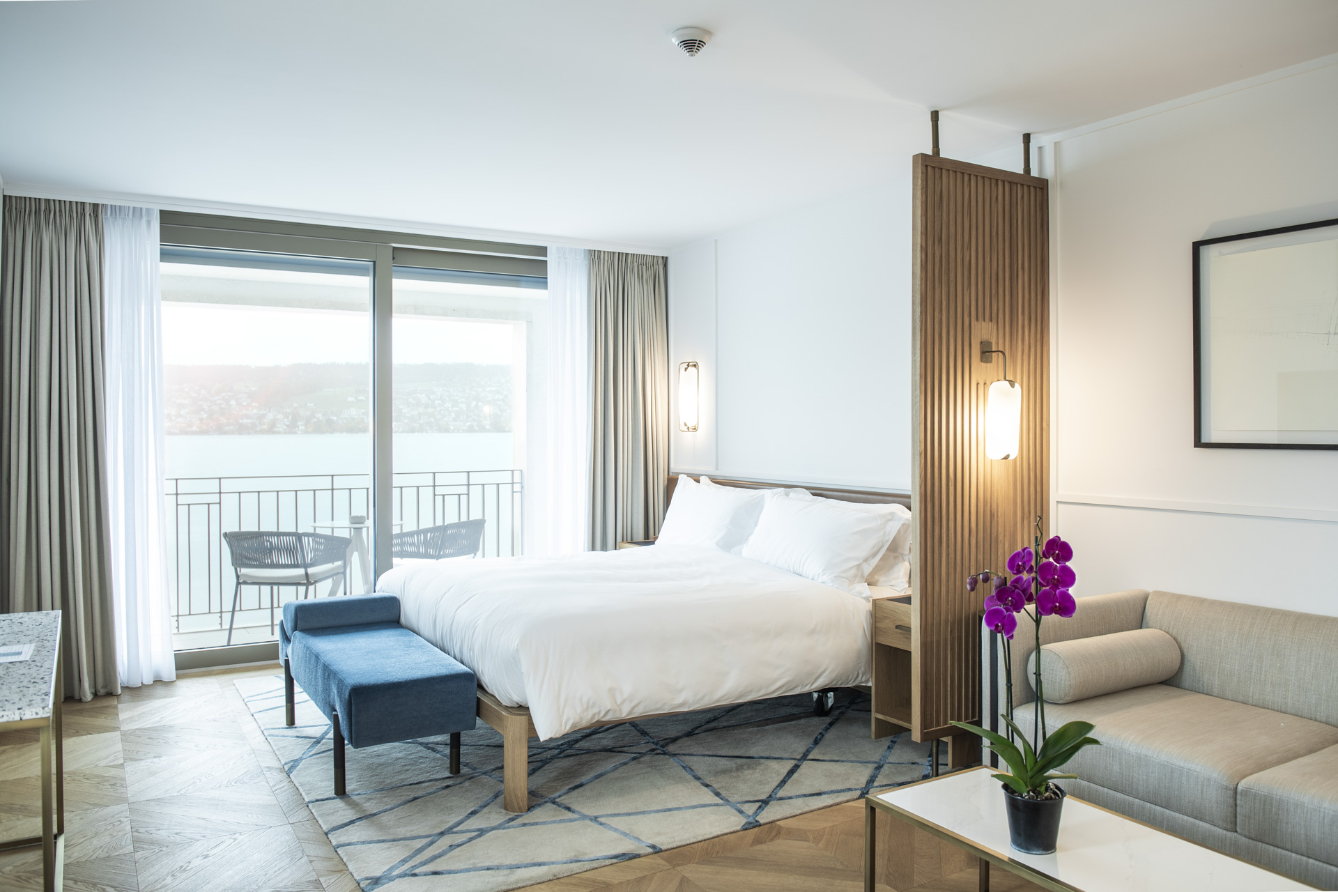 Lakeview Deluxe Studio with Balcony