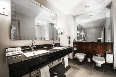 1-Bedroom Suite