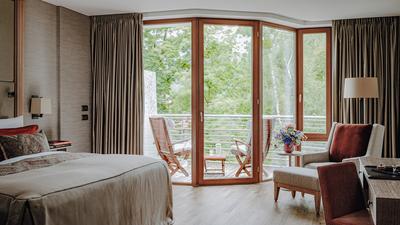 Elegant Nature Deluxe Room - Lake View