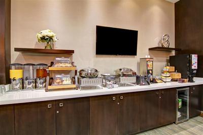 ParkHotelLondon BreakfastArea