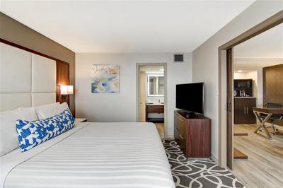 ParkHotelLondon PreferredKingSuite